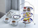 【アフタヌーンティー】王室御用達の紅茶や伝統的なスイーツなど、本場英国の味を再現。