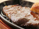*【雫石牛ステーキ一例】独特の旨みと深い味わいの雫石牛。是非！ご堪能下さい。