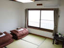 4.5畳和室（個室）冷暖房完備。新畳の気持ち良いお部屋です。