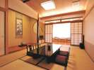 和室（12畳定員6名）一例　バス（温泉ではありません）・トイレ・無料wi-fi・テレビ・冷蔵庫・お茶セット