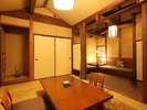 【客室／スタンダード和室】旅館らしい畳のお部屋です。天井高く、木のぬくもりを存分に感じられます