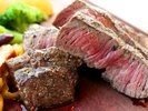 肉質はとてもきめが細かく赤身の旨さを感じられる秋田錦牛最上級のA5ランク「ステーキ」※イメージです