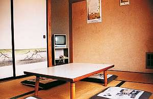 純和室のお部屋でのんびりお過ごしください