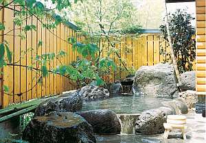 「柊」専用の露天風呂。