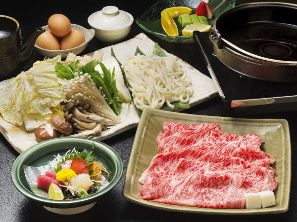 【松阪牛すき焼き】ふわっと柔らかな肉の旨みを贅沢に♪