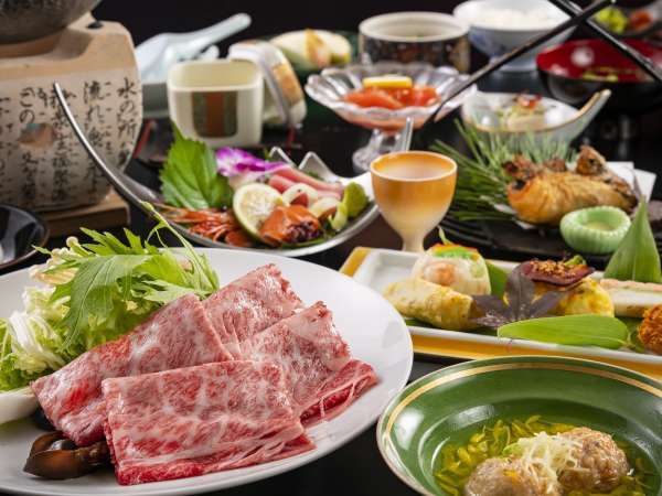 長野県産和牛を味わう「すき焼き鍋」御膳。ご当地各種のお料理を織り交ぜご用意いたします