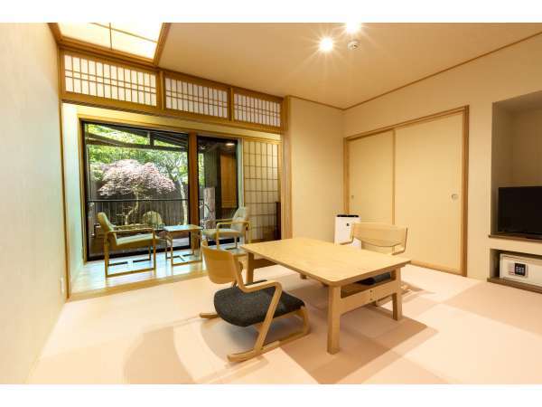 【肥後スイート】菊・椿のお部屋♪手前にベットルームがあります