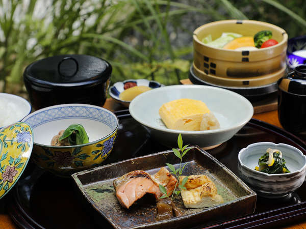 飛鳥荘　～温もりあふれる　料亭旅館～のプラン「【FUDO　FOOD　NARA　ご当地食旅】【一泊朝食プラン】　職人仕込みの「茶粥」が体を満たす―・・・。」
