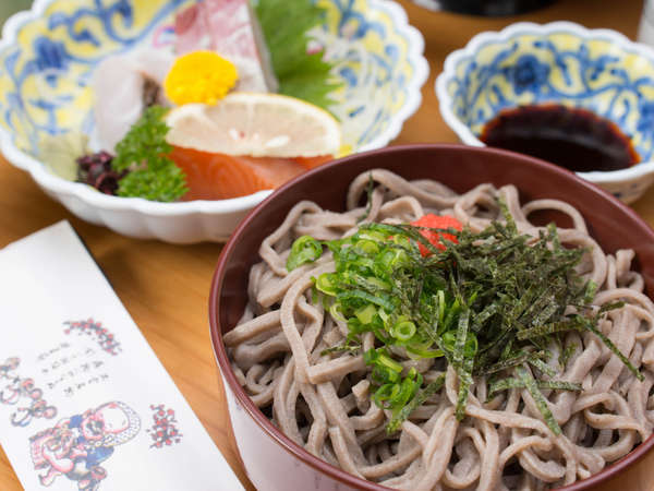 *【夕食一例】そば打ちを習得した当館職員が打つそばは大好評！