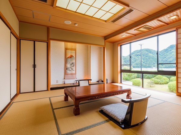 特別室からの美しい城崎の四季を堪能できます