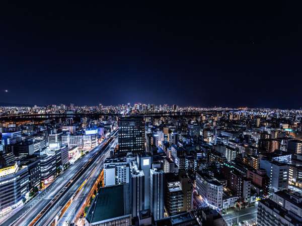 【高層階からの景色】大阪のうっとりしてしまうような美しい夜景です。