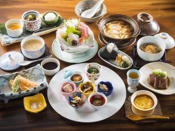 ■お料理一例■富山湾直送の鮮魚をはじめその時々の旬の味覚をご賞味下さい。