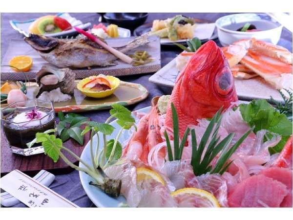 【料理】夕食基本コースのイメージ山光荘では伊豆ならではの食材をご堪能いただけます。