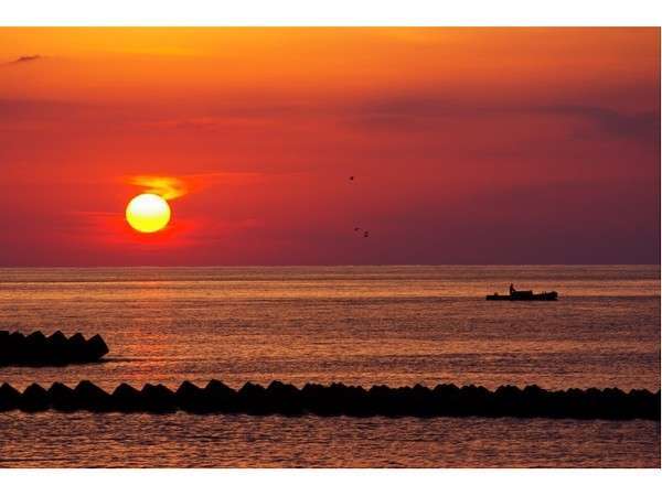 【松崎名物】駿河湾に沈む夕陽をご堪能ください。