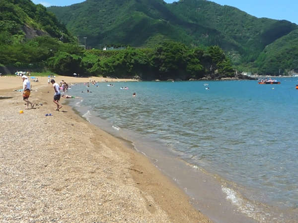 「犬熊海水浴場」は当館目の前♪ファミリー様やグループ旅行にオススメです☆ミ