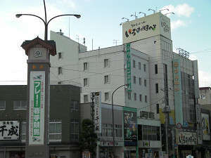 水沢駅側から見たホテル外観