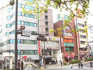 水戸駅前銀杏坂にある大変便利なホテルです。