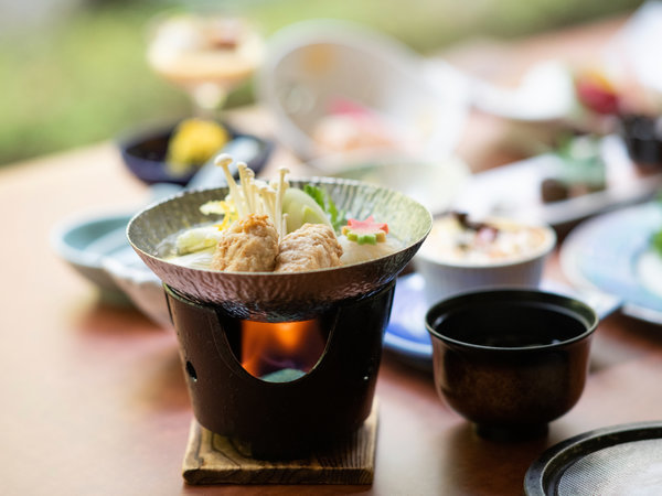 温かい料理を温かくご提供。最高の状態に気を遣います。