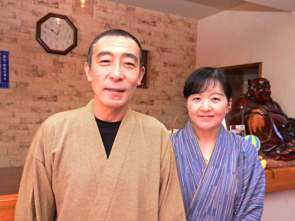 日本三大名泉の一つである下呂温泉に佇む当館。心温まる家庭的なおもてなしでお客様をお迎えいたします。