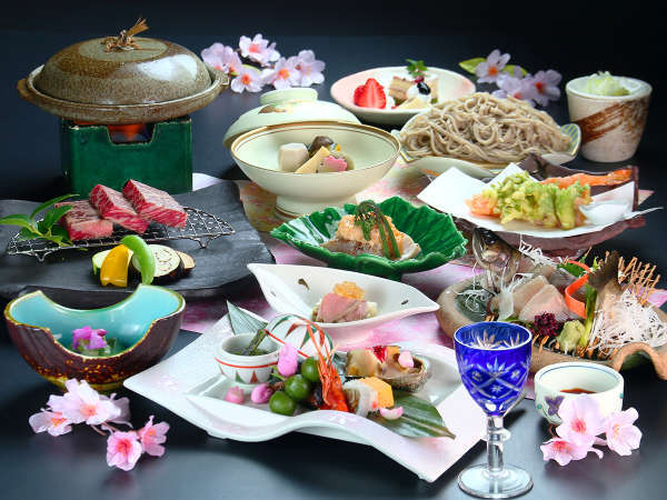 【夕食】穂高城「春の宴」。山菜、春野菜と信州の食材を使用し工夫を凝らした会席コースです。
