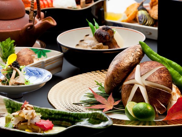 有馬温泉　欽山のプラン「【お部屋食】「松茸懐石」～秋の味覚“松茸”をすべてのお料理にさまざまな調理法で使用した献立です～」