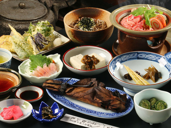 【夕食】 夕食の一例