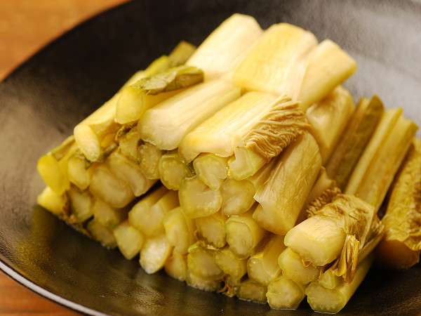 大評判の野沢菜漬けは11月～5まで食べ放題です♪