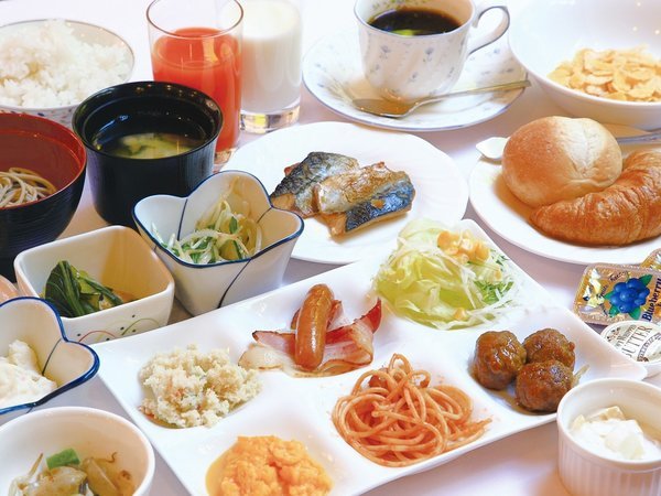 無料の朝食バイキング（一例）