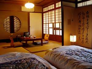京間１０畳～大正時代の和の香り　円窓のあるお部屋～
