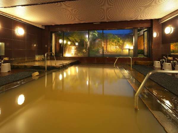 伊香保でも数少ないの名湯“黄金の湯”が掛け流されている大浴場。