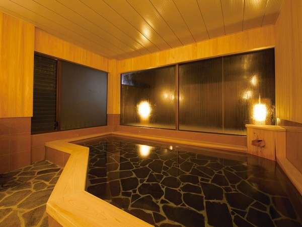 9階　大浴場　ひのき風呂（5/6より営業時間6：00-10：00、15：00-23：00）