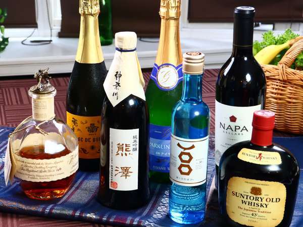 信州産も含めバリエーション豊かにお酒を揃えています。