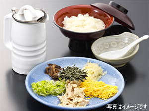 奄美の郷土料理、鶏飯。無料朝食で鶏飯が食べれるなんて驚きです。