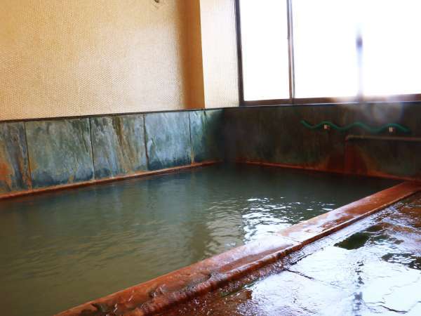 ■【別館 貸切風呂1】熱めの湯がカラダにしみる。疲労や病後回復に効果があります