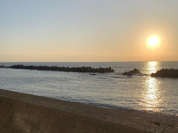 日本海に沈む夕日