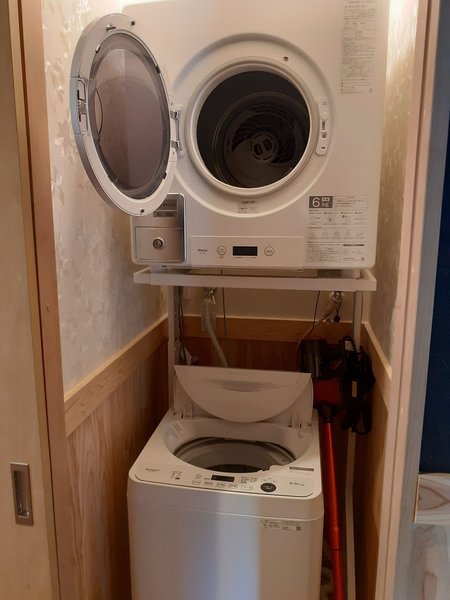 洗濯機６ｋｇ（無料）＆ガス乾燥機（３０分１００円）