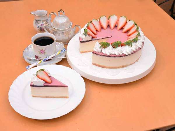 *女将特製手作りケーキ/心を込めて作る女将のケーキ。美味しい珈琲と一緒にお召し上がり下さい。