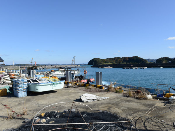 *【大浦港】当宿目の前に広がる海を眺めながらのんびりとお過ごしください。