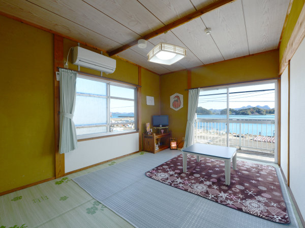 *【部屋一例】天草の海を一望できるお部屋でゆっくり過ぎる時間をお楽しみください。