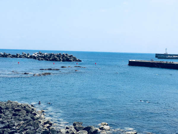 *【底土海水浴場】透明度の高い八丈ブルーの海を思いっきりたのしみましょう★