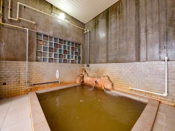 *大浴場(男湯)/ ５月～１０月は露天風呂もご利用いただけます。