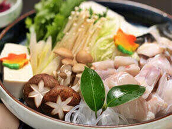 *【お食事一例／選べる冬の鍋コース】沖すき（魚介類10種）、すきやき、しゃぶしゃぶ、ぶりしゃぶ