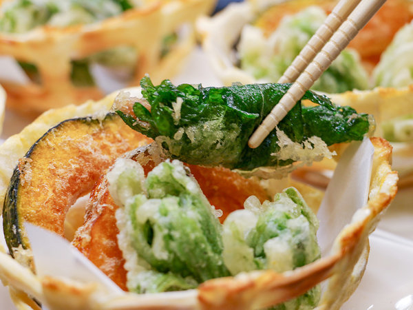 ＃お食事一例_旬の野菜を使った天ぷらは揚げたて！幸せの味～♪