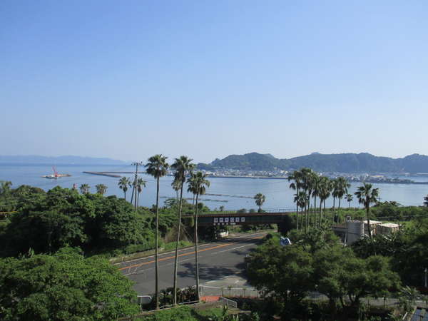 部屋からの風景、山川港
