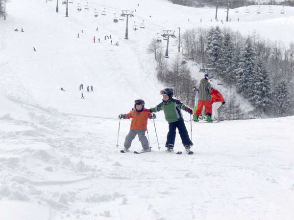 【ハチ北スキー場】当館から徒歩3~4分★冬山でおもいっきり遊んじゃおう!