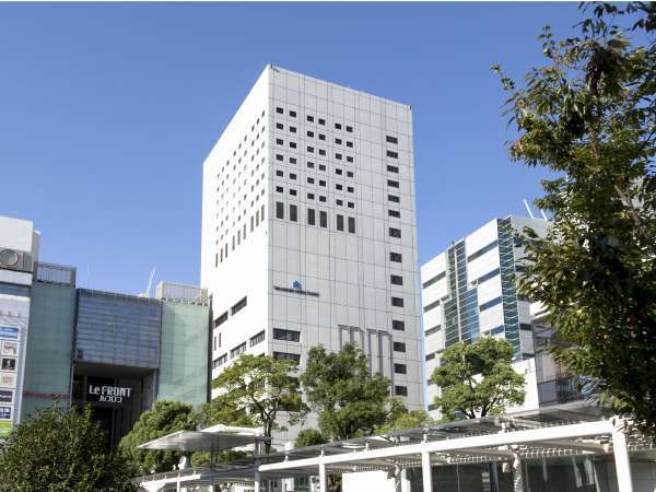 ホテル外観JR川崎駅(中央東口)より徒歩1分です。