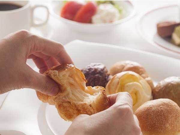 朝食で人気のクロワッサン