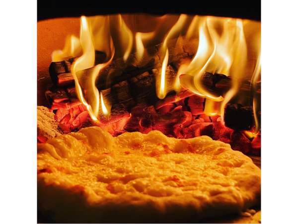 ピザ窯の炎