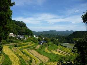 日本の棚田１００選に入る絶景の北庄棚田まで徒歩２キロ。