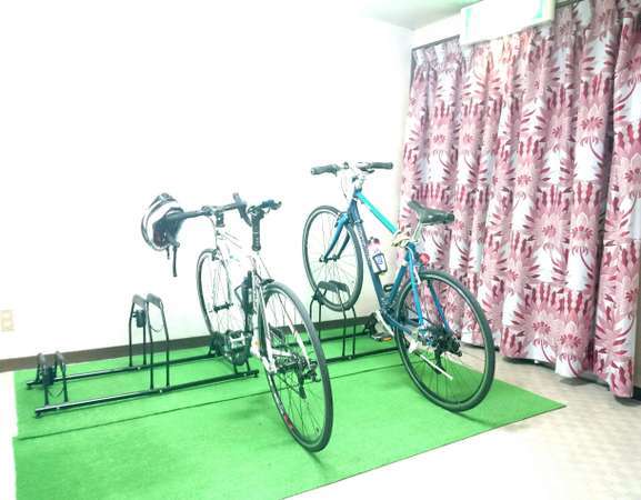 高額自転車も安心！　屋内駐輪場